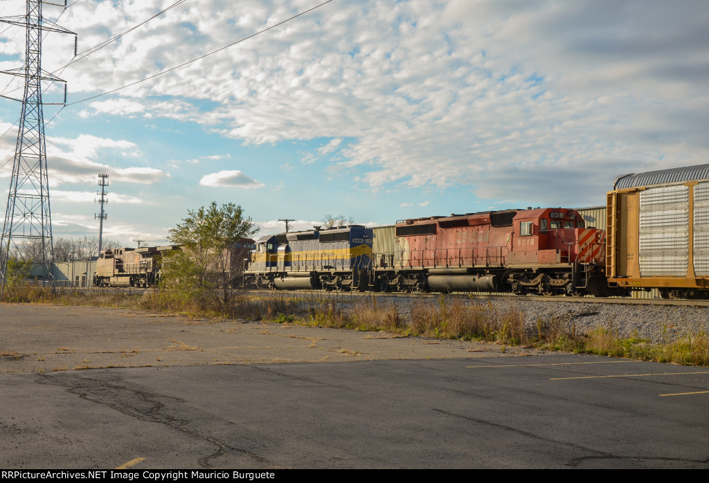 CP + ICE SD40-2 Locomotive